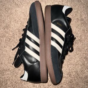 Adidas Samba.